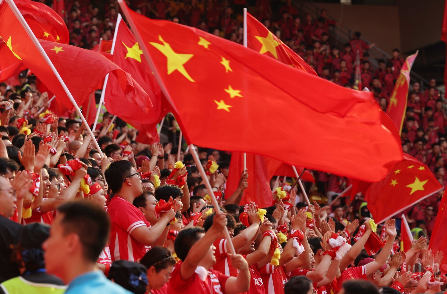 中国代表队足球比赛斗志昂扬，战力十足的简单介绍