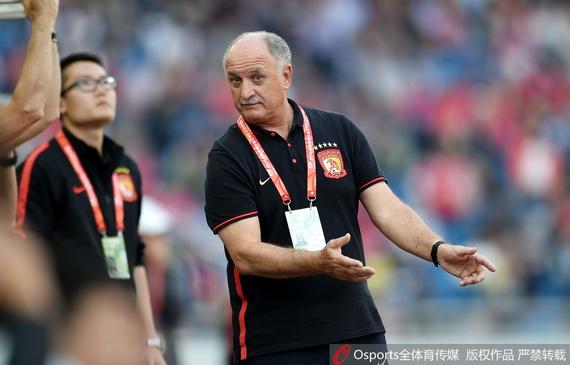 拜仁慕尼黑遭遇雨中挑战，不败金身告破