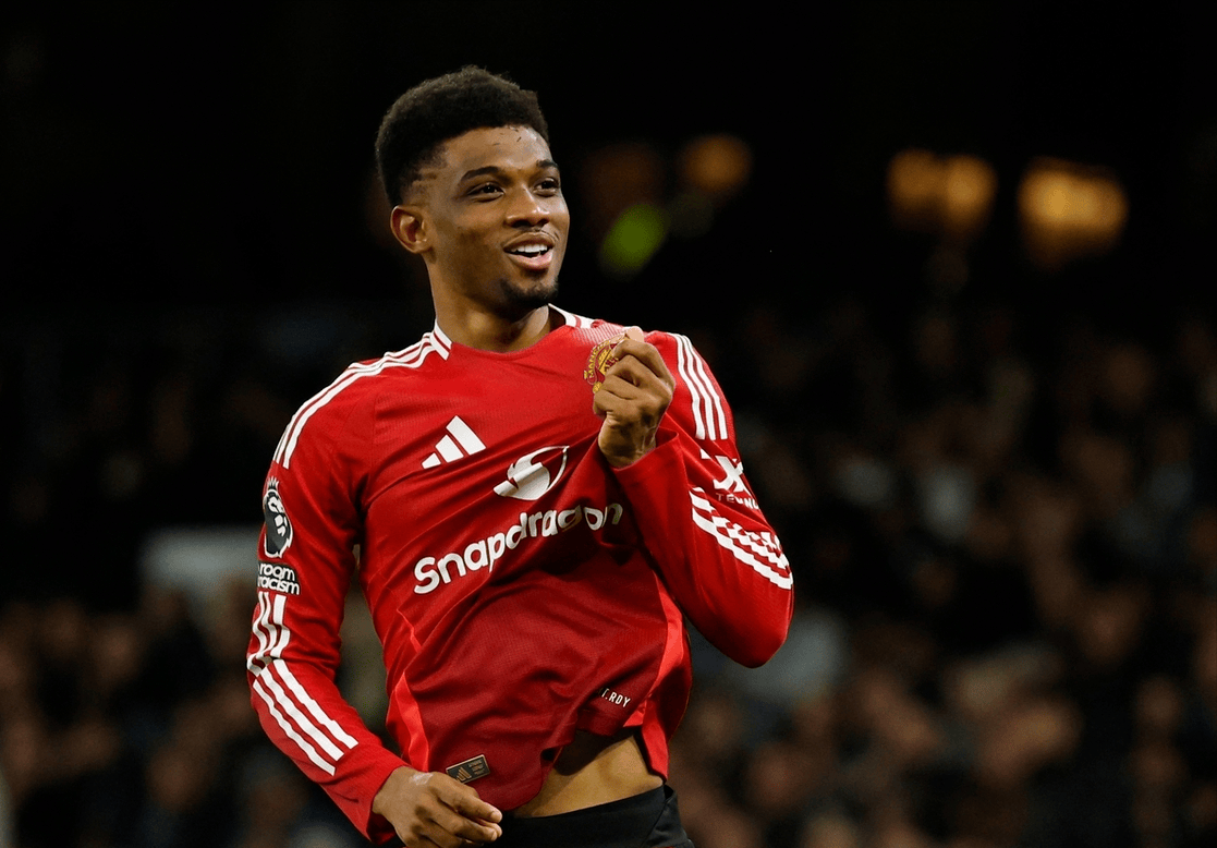 aoa体育直播-曼联官宣热门签约球员，引发球迷热议的简单介绍