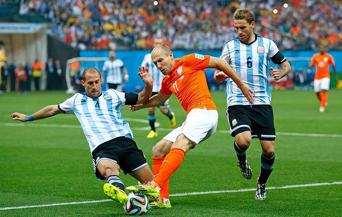 aoa体育馆-包含阿根廷篮球联赛揭幕，布宜诺斯艾利斯黑豹迎战玻璃大都会的词条