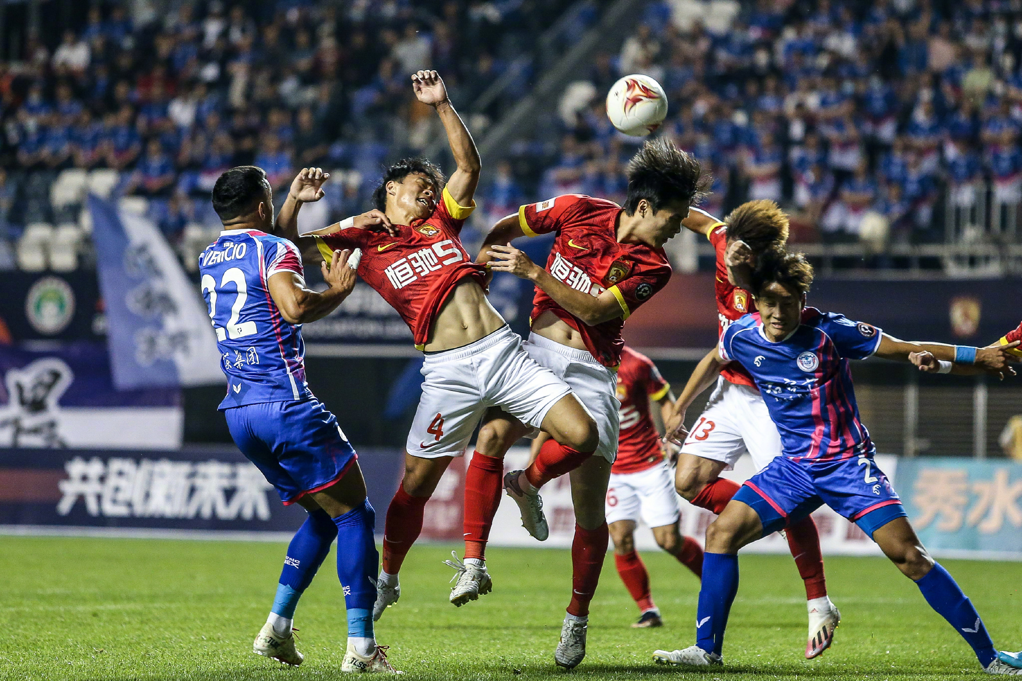 aoa体育课程-包含广州德比大战，富力小胜恒大的词条