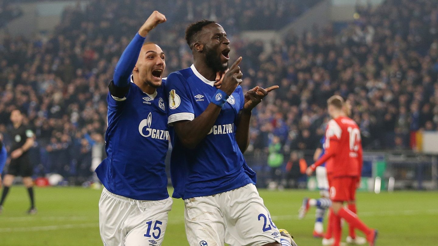 aoa体育馆-沙尔克04惨败于不伦瑞克，保级希望渺茫