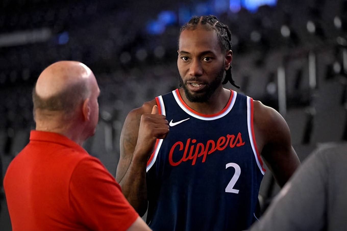 包含快船大比分取胜雷霆，莱昂纳德神奇表现惊艳球迷的词条