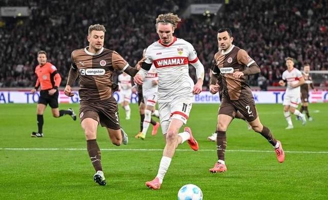 aoa体育课程-关于斯图加特客场惨败，遭遇连败的信息