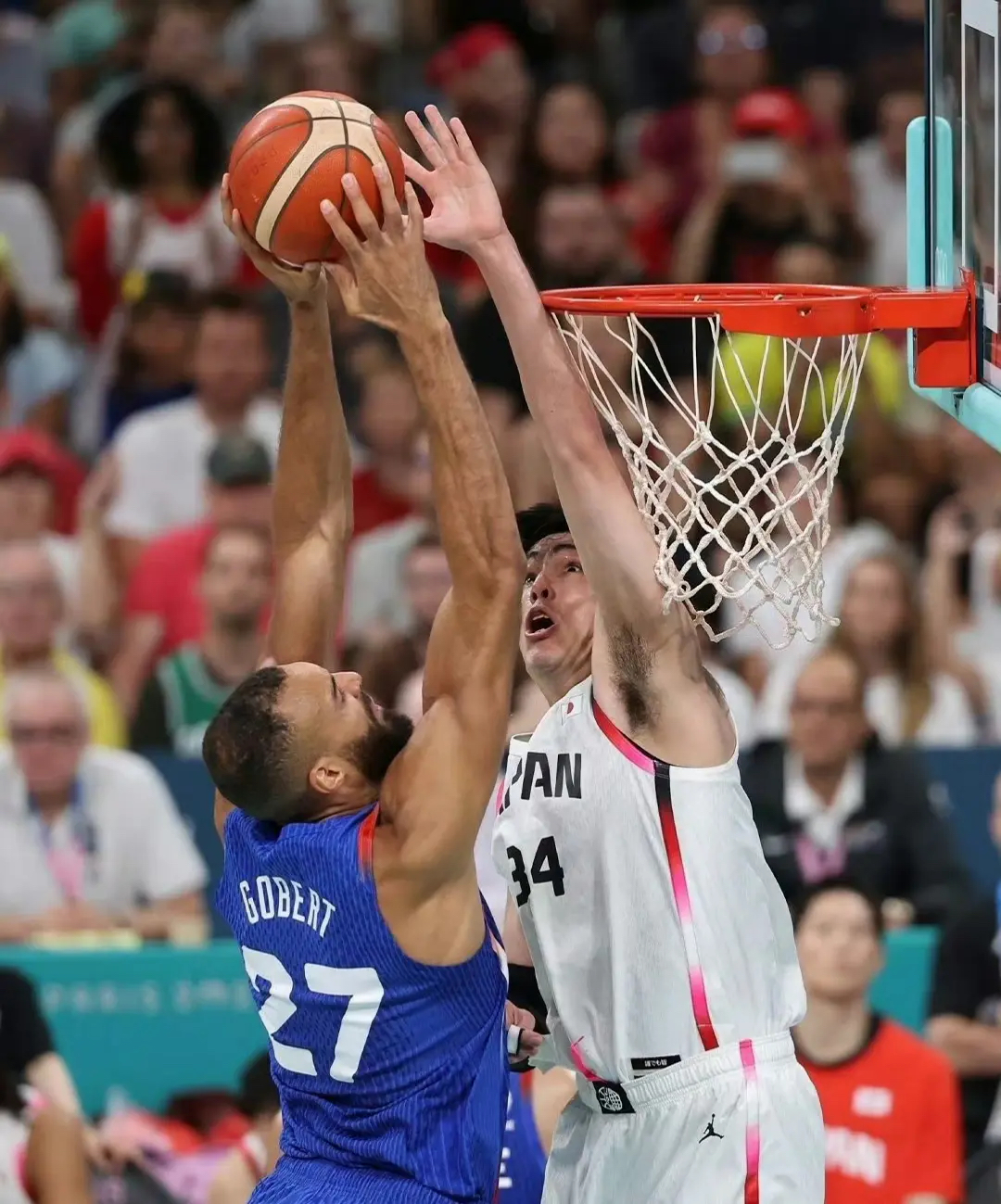 法国男篮首战大捷,东京奥运出线 法国男篮首战大捷,东京奥运出线