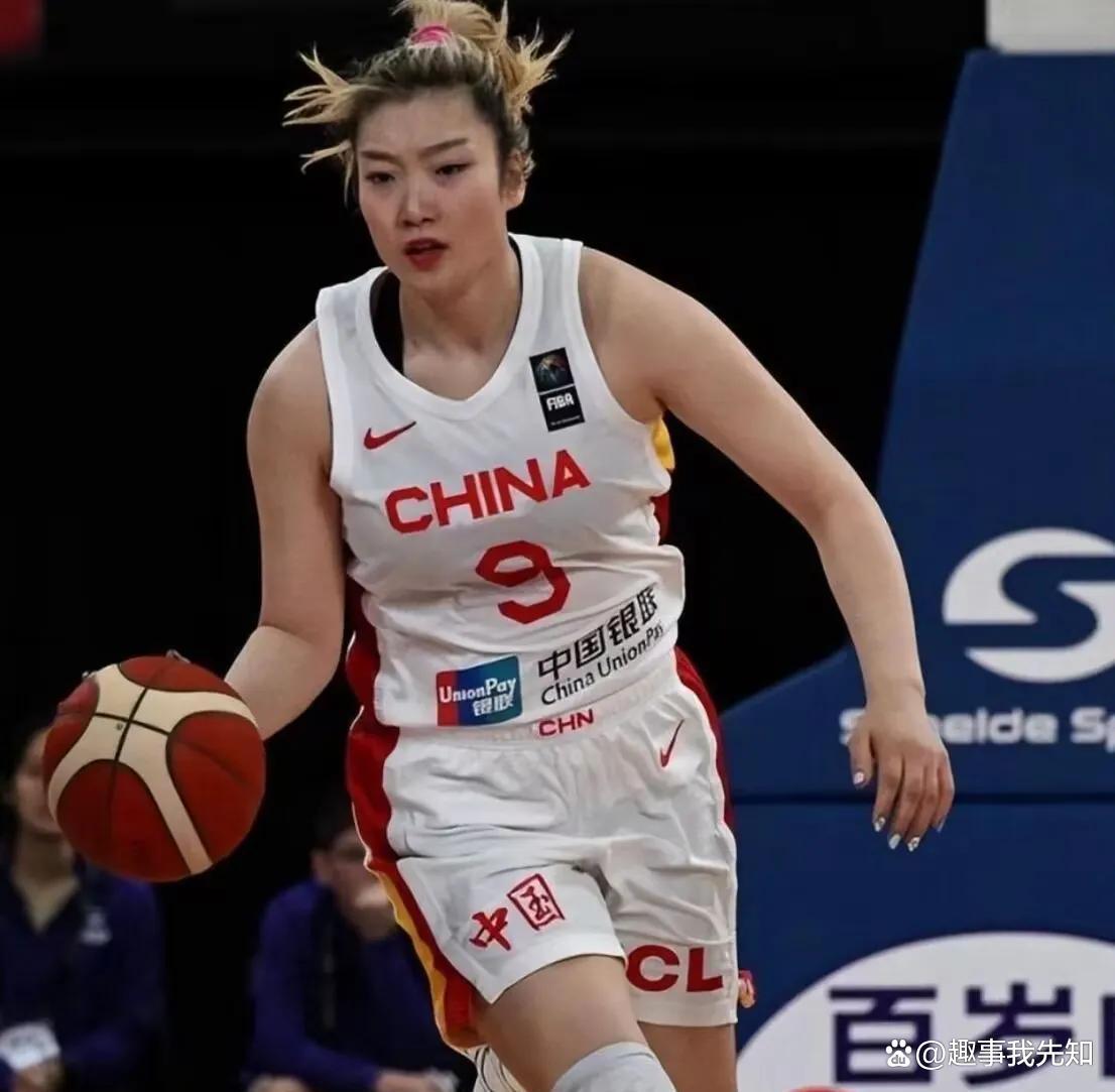 关于福建女篮整体实力提升，备战榜首的信息