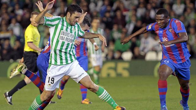 关于格拉纳达客场大胜莱万特，继续保持不败战绩的信息