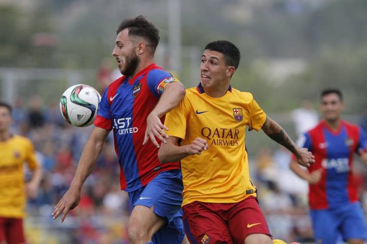 关于格拉纳达客场大胜莱万特，继续保持不败战绩的信息