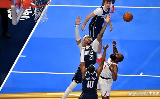 aoa体育娱乐-快船惜败勇士，莱昂纳德分全场最高，遗憾受挫的简单介绍